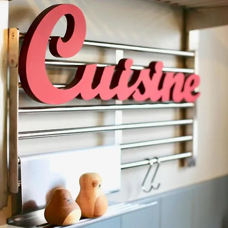 Apartment Le Cocon Colore - Centre - 50m De La Gare *