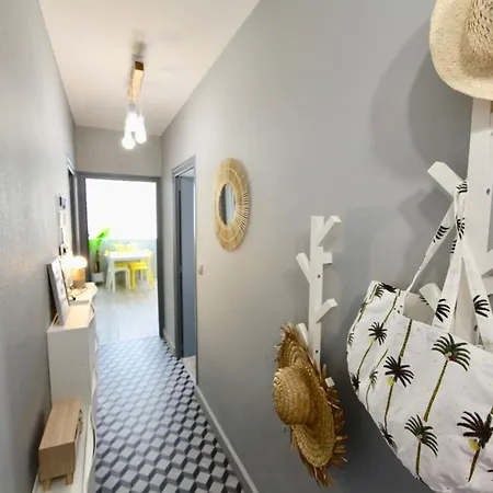 Le Cocon Colore - Centre - 50m De La Gare Apartment *