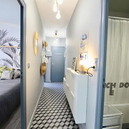 Apartment Le Cocon Colore - Centre - 50m De La Gare Annecy